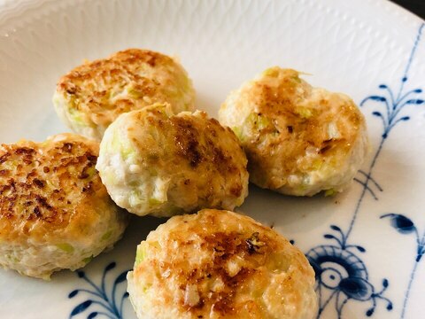 お弁当に☆キャベツと鶏ひき肉のハンバーグ